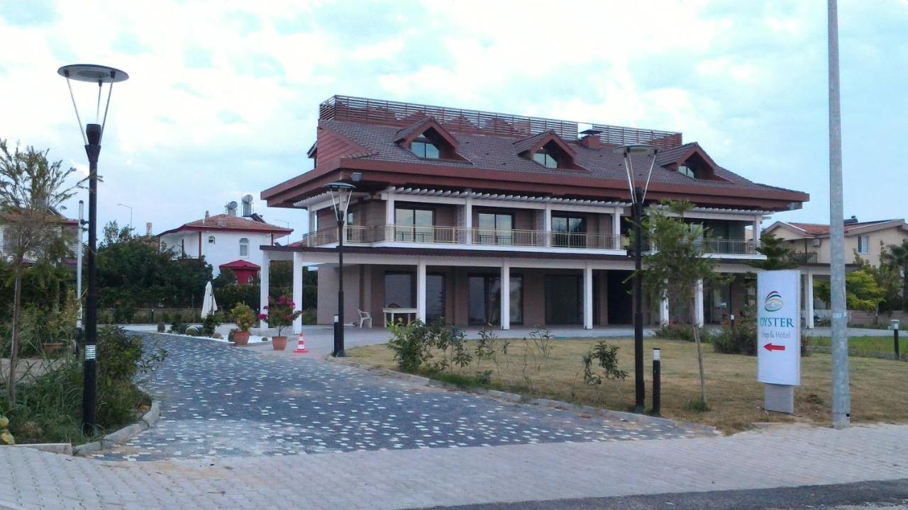 Oyster Boutique Hotel Side Exterior photo